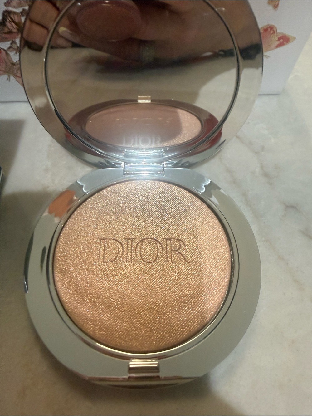 Dior Forever Glow Luminizer 003 Limited edition New in box with shoping bag - Picture 9 of 9